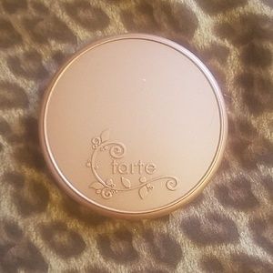 Tarts blush in Exposed